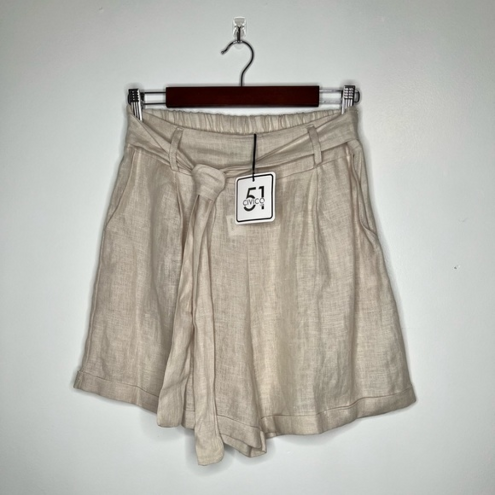 NWT Civico Lab 51 100% Linen Size Medium Sand Color Shorts Made In Italy‎